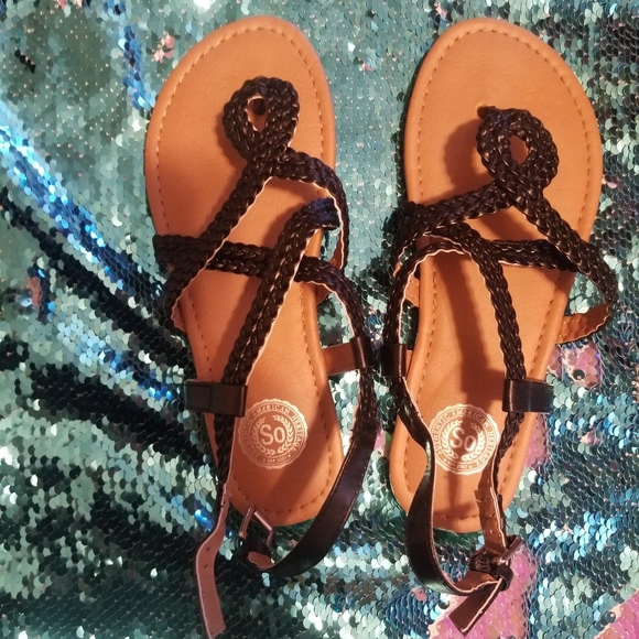 Girls Sandals - Picture 6 of 9